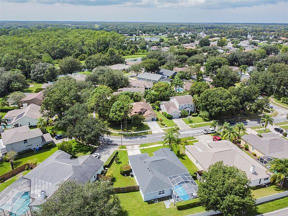 5th image of 19621 Wyndmill Cir