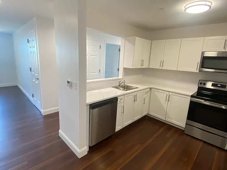 3100 Bergenline Ave #402 — Photo 45