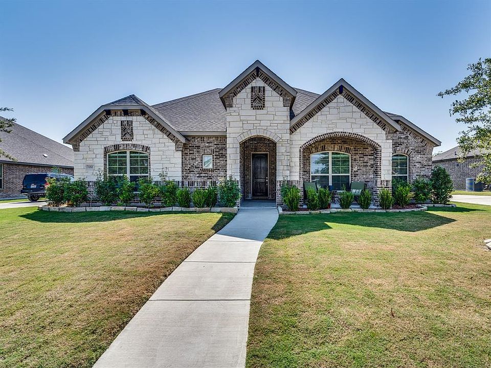 1st image of 132 Water Garden Dr