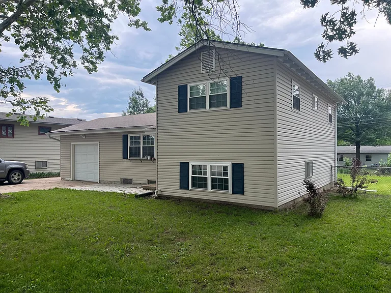 1342 Frontier Way — Photo 3