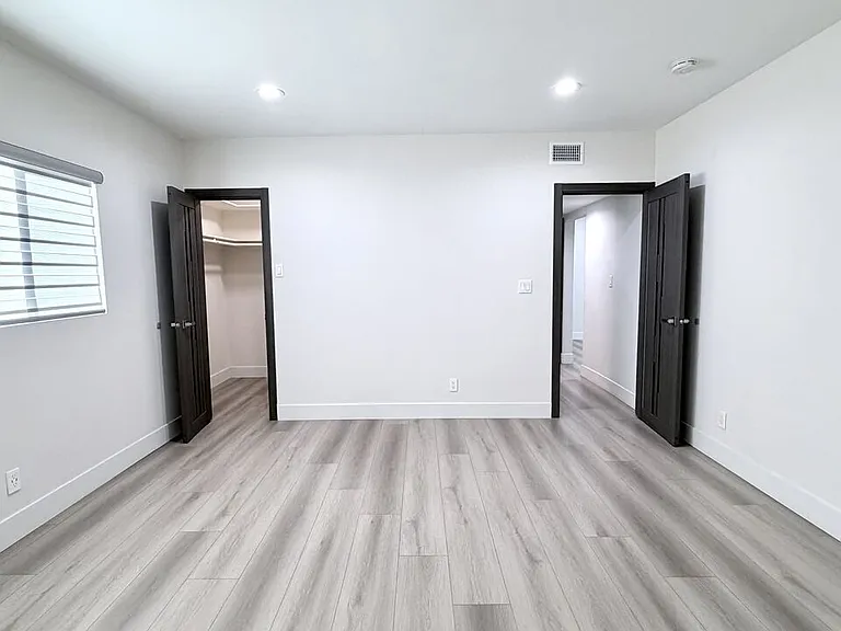 11836 Rialto St — Photo 26