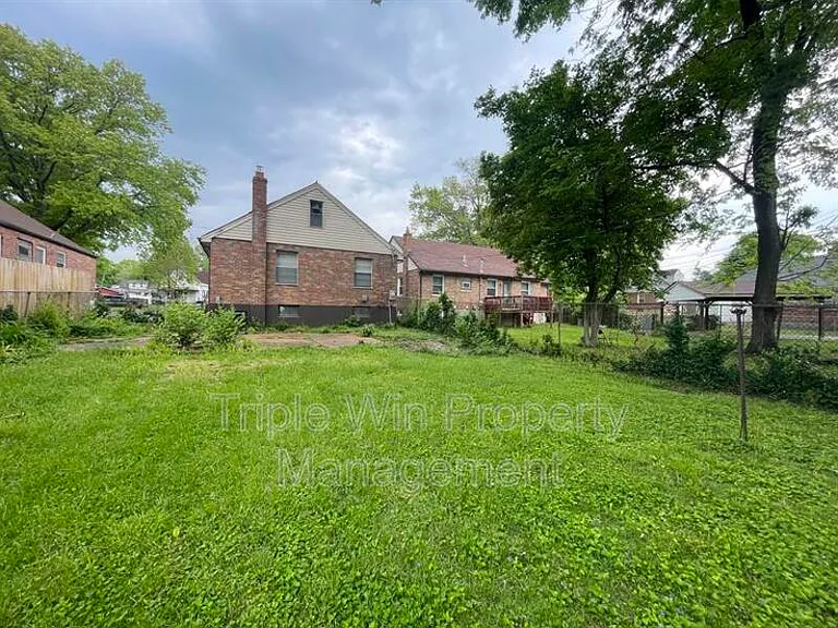 6918 Etzel Ave — Photo 6