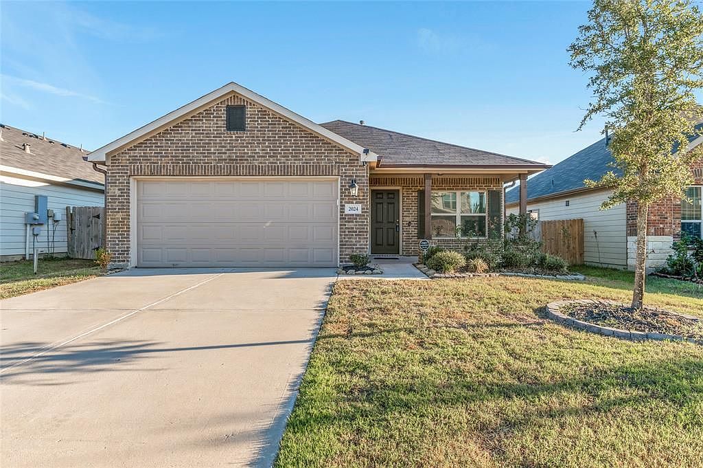 2024 Cedar Tree Ct, Conroe, TX 77301 | Zillow