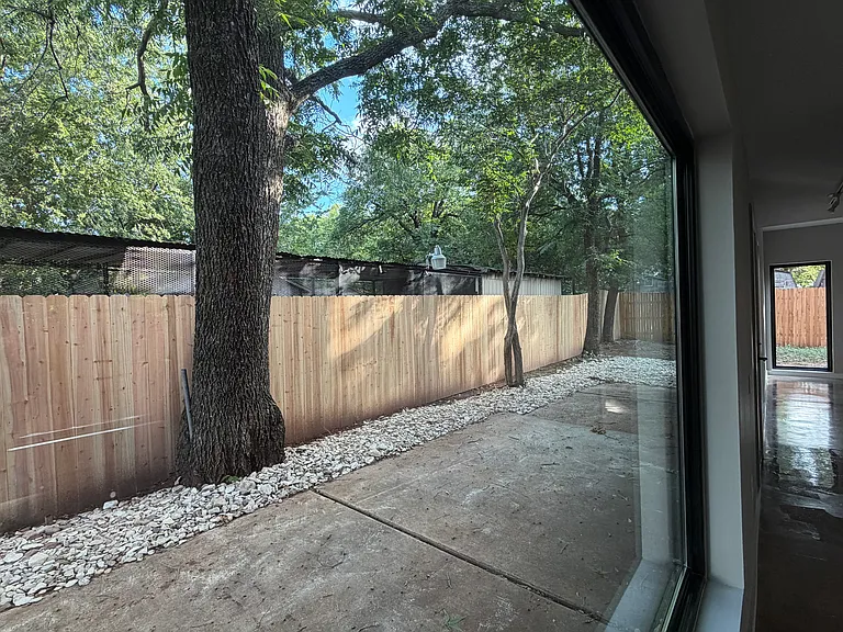 957 Woods Ave — Photo 23