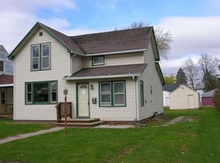 248 6th Ave W, Cresco, IA 52136