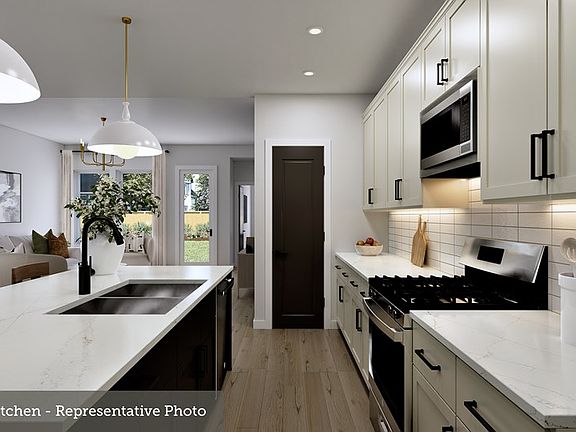 The New Braunfels - Kitchen