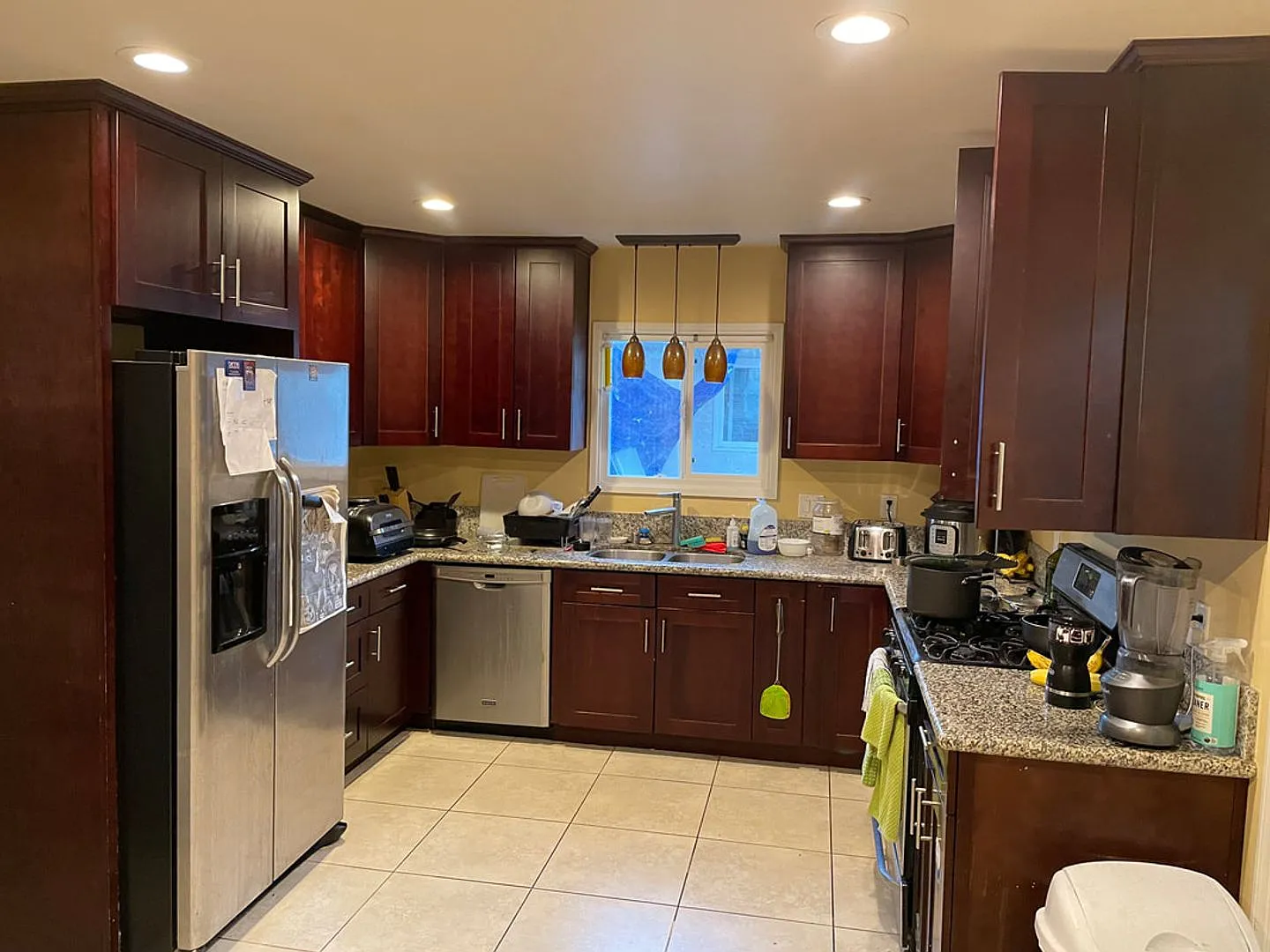 Recently Remodeled 6 BD/3 BA on Dorothy Drive! — Photo 2