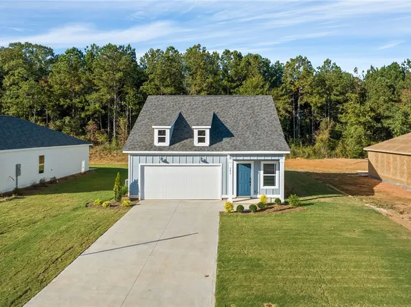 202 Gray St, Opelika, AL 36801