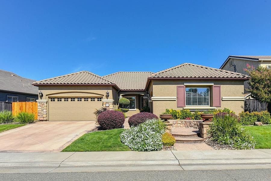 1st image of 2673 Westview Dr