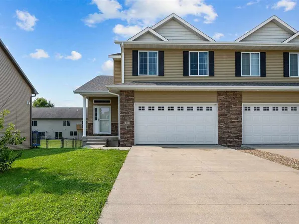 37 Ash Ct, North Liberty, IA 52317