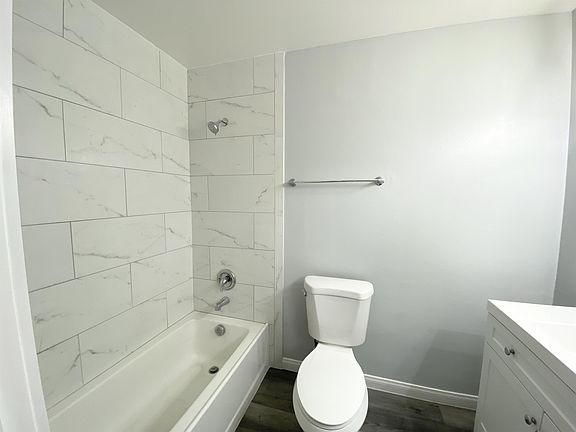 5th image of 6341 Hobart Ave