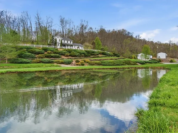 717 Little Creek Rd, Evans City, PA 16033