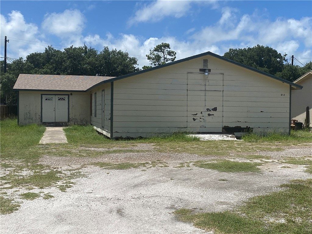 825 S Whitney St, Aransas Pass, TX 78336 MLS 422057 Zillow
