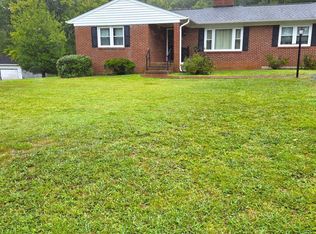 8968 Red House Rd, Appomattox, VA 24522