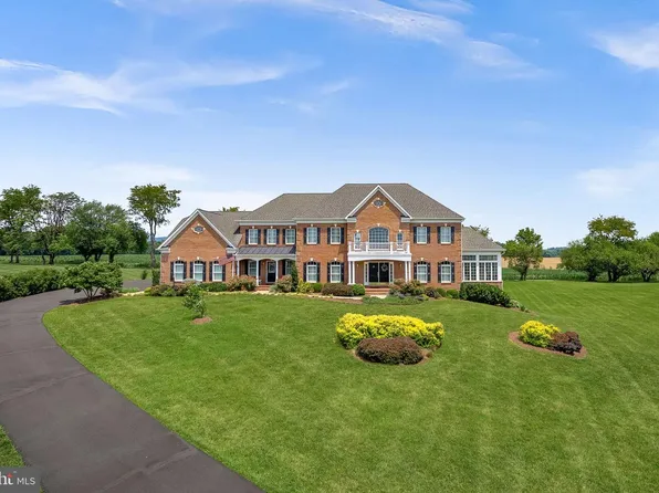 16544 Goldencrest Cir, Purcellville, VA 20132