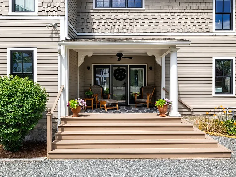36 Rodman St — Photo 2