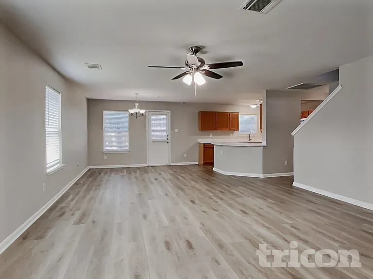 7711 Cypress Edge Dr — Photo 4