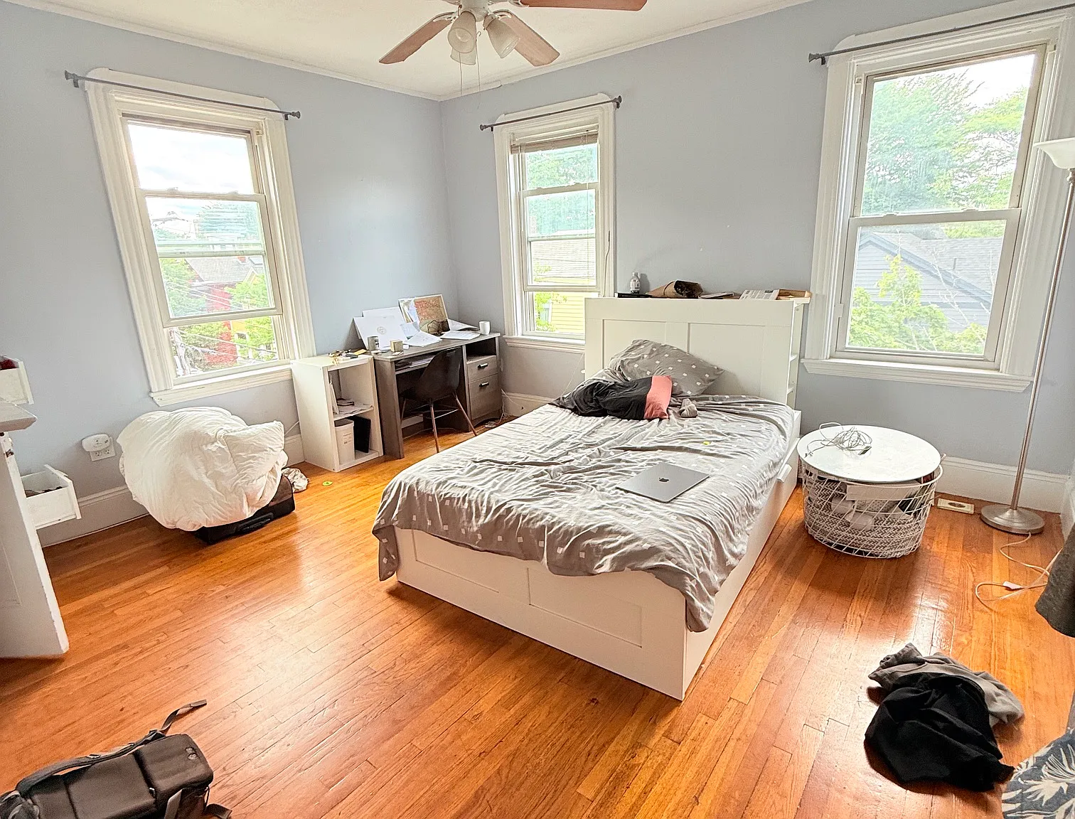 3 bed, 99999 sqft, $3,395 — Photo 3