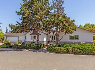 1860 Dalehurst Ave, Los Altos, CA 94024