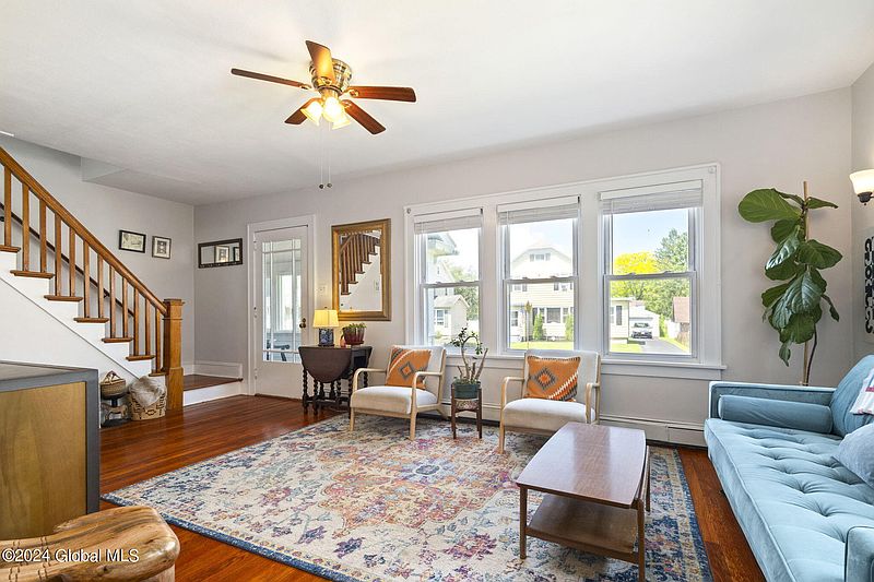 5th image of 8 Wood Terrace