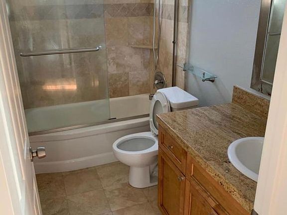2nd image of 1905 Los Cerros Dr