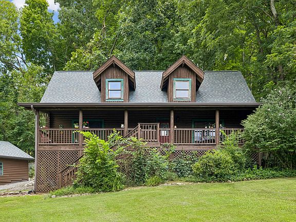 3rd image of 532 Cummings Ln