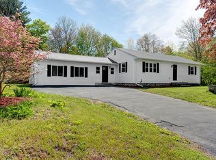 851 Dennison Dr, Southbridge, MA 01550