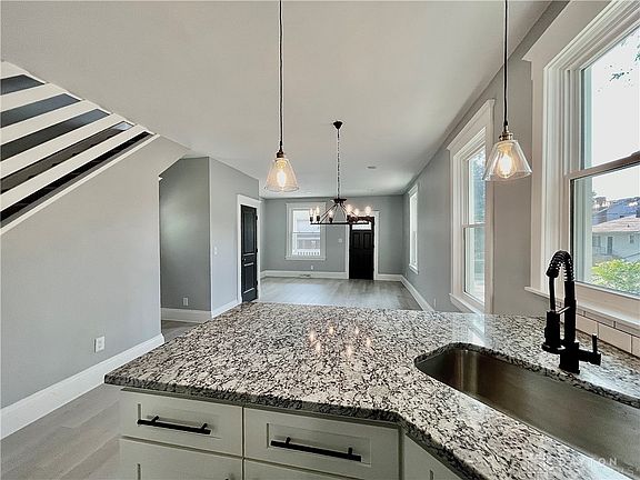 5th image of 6825 Grace Ave