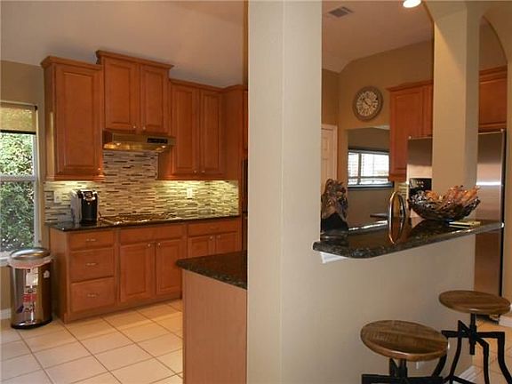 5th image of 663 Woodland Way