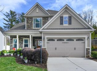 1814 Castle Gate Ct, High Point, NC 27265