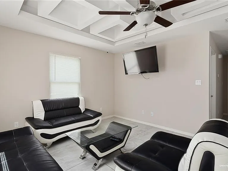 818 S Missouri St #2 — Photo 6