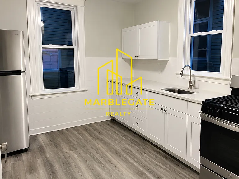 35 Seymour Ave #22 — Photo 1