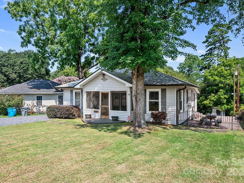 1st image of 329 Linestowe Dr