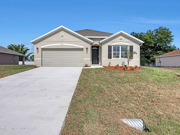 3rd image of 1551 Eldron Blvd SE