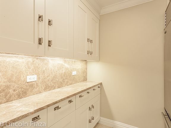 5th image of 30 W 63rd St APT 30AB