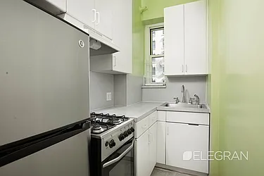 Rented by (Legacy) Elegran