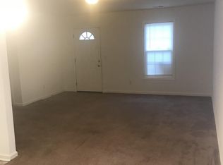 1207 Maury Ln, Greensboro, NC 27401