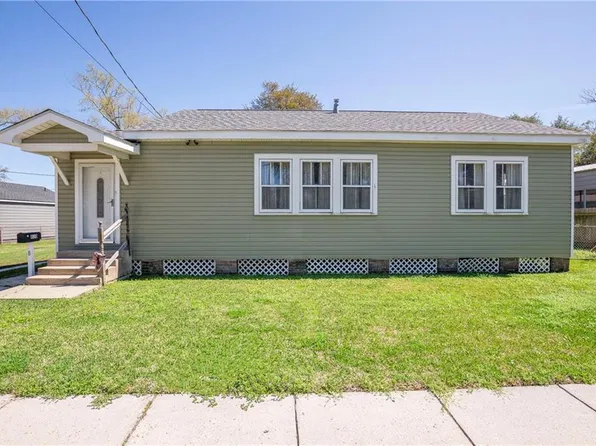 810 Apple St, Norco, LA 70079