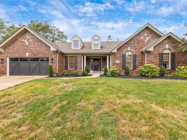 315 Oxford Ridge Ct, Ballwin, MO 63021