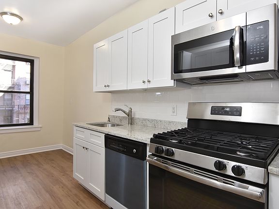 5th image of 27 N Central Ave APT 1D