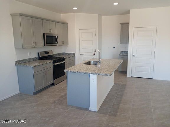 4th image of 12177 E Ava Lynn Dr W