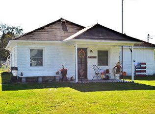 244 Peacock Ln, Follansbee, WV 26037