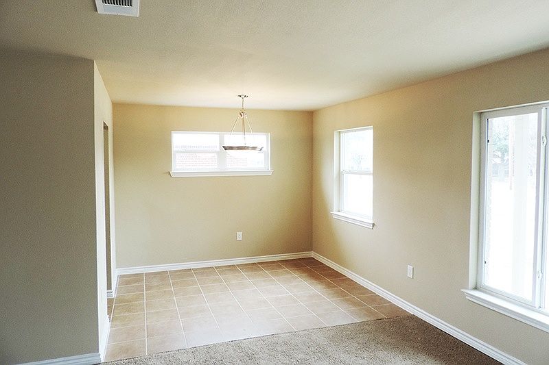 1st image of 711 Hopkins Ave