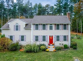 14 Orieley Ct, Wood River Junction, RI 02894