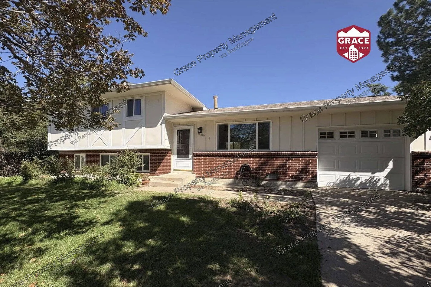 3 bed, 2.0 bath, 1132 sqft, $2,100 — Photo 1