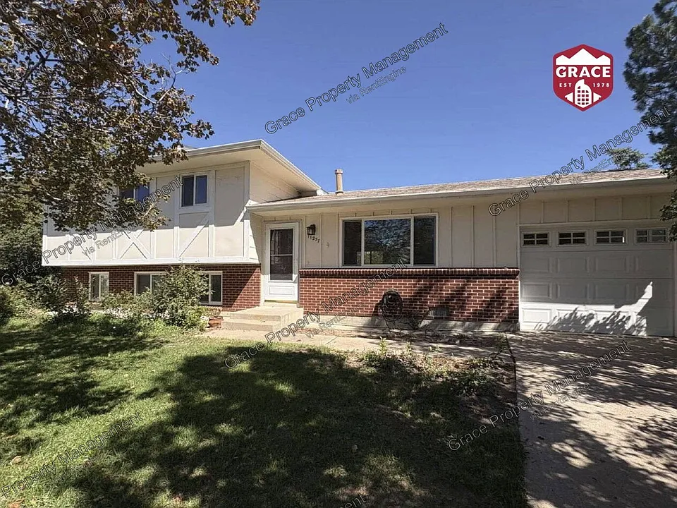 11277 E Custer Pl