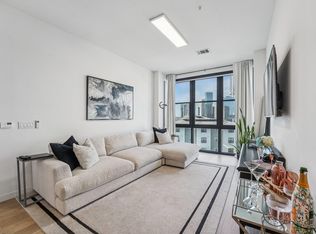 800 Embassy Dr APT 429, Austin, TX 78702