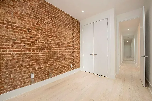 Rented by REAL New York | media 8