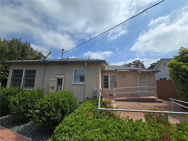 240 Euclid St — Photo 28