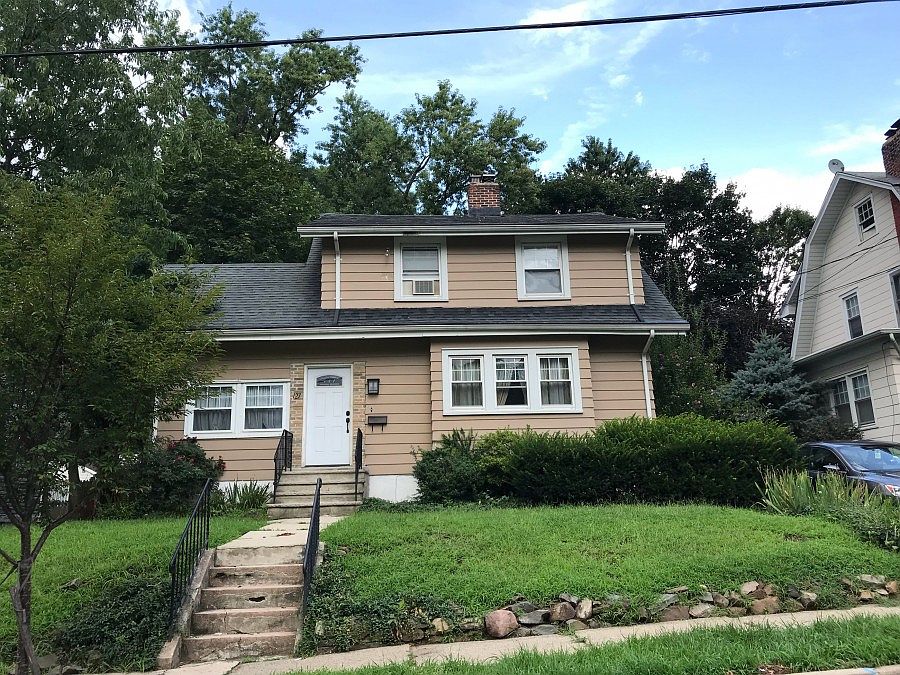 1st image of 127 Highwood Ave